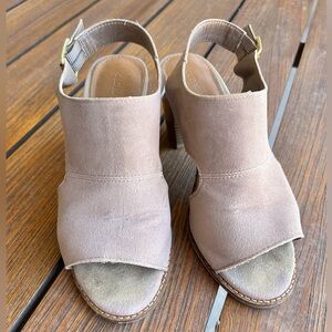 Old Navy Women Tan Sandal Shoes 3" Heel Sz 7 M Ankle Strap